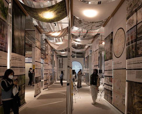 02_Uttx_Shenzhen - Designing Urban Imaginaries, an der Bi-City Biennale of Urbanism/Architecture (UABB) in Shenzhen, China. Foto: Urbanthinktank_next