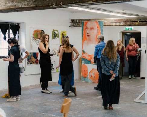 250801_OP_Nakhova_Festung_HK-30 - Kurs Irina Nakhova