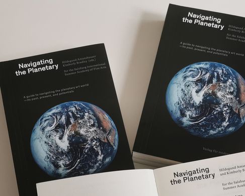 Buchpräsentation_slider - Book presentation Navigating the Planetary