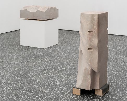 Hirte_2_Edge_of_Town_Install_shot - Benjamin Hirte, Edge of Town, 2024, Installationsansicht, Layr Singerstraße, Wien. Foto: repro-photo.net