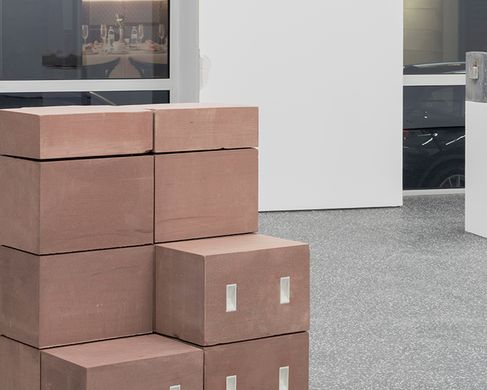 Hirte_3_Edge_of_Town_Install_shot - Benjamin Hirte, Edge of Town, 2024, Installationsansicht, Layr Singerstraße, Wien. Foto: repro-photo.net