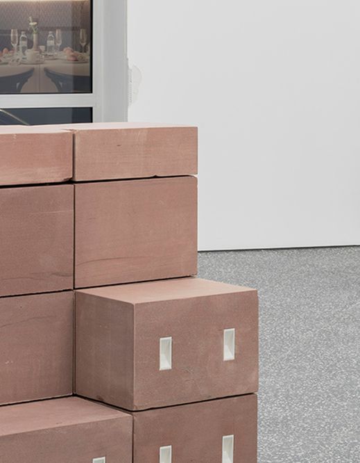 Hirte_3_Edge_of_Town_Install_shot - Benjamin Hirte, Edge of Town, 2024, Installationsansicht, Layr Singerstraße, Wien. Foto: repro-photo.net