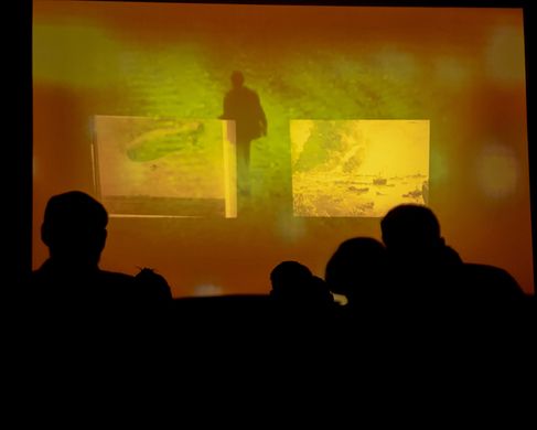 Martinez-Zarate - Pablo Martínez-Zárate, This Image Will Not Go Away, Live-Kino-Performance. Centro Cultural de España en México, September 2024. Foto: Andrés Durán Moreno.