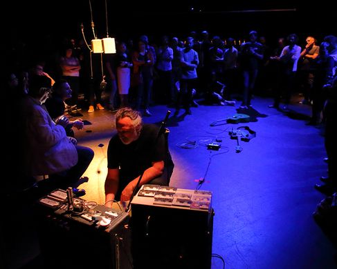 Riegler_3_Heinz_Riegler_Score_For_Uncertainty_#2_2018 - Heinz Riegler, Score For Uncertainty, Performance/Installation, Institute of Modern Art (IMA), 2019. Foto: Bryan Spencer