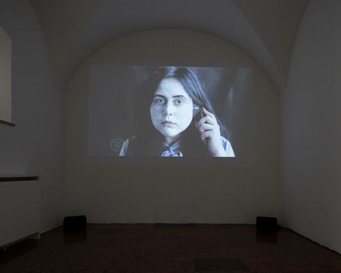 Dana Kavelina, Videostandbild Letter to a Turtledove. Foto: Rudolf Strobl